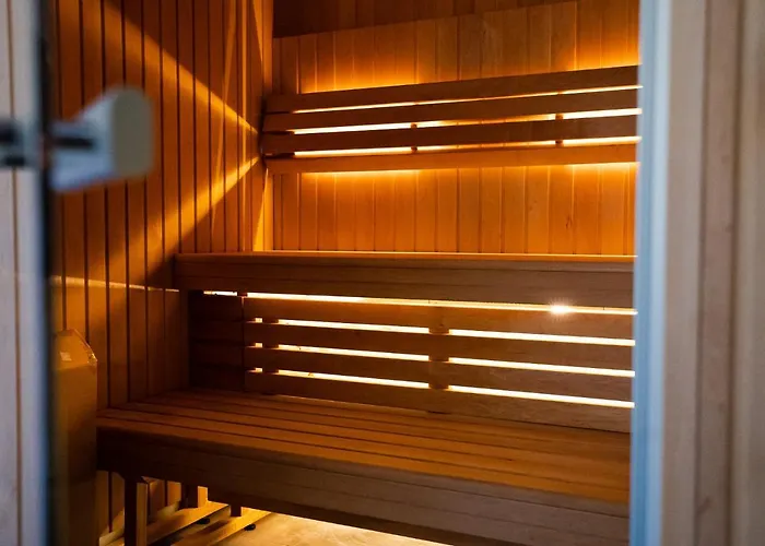 L'invitation Au Voyage - & Honfleur