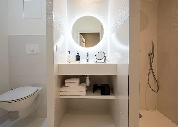 מלון L'invitation Au Voyage - & הונפלר